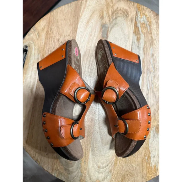 Dansko size 40 Wedge Sandal, Brown Leather, Adjustable Buckle Strap, Women’s - Picture 6 of 7